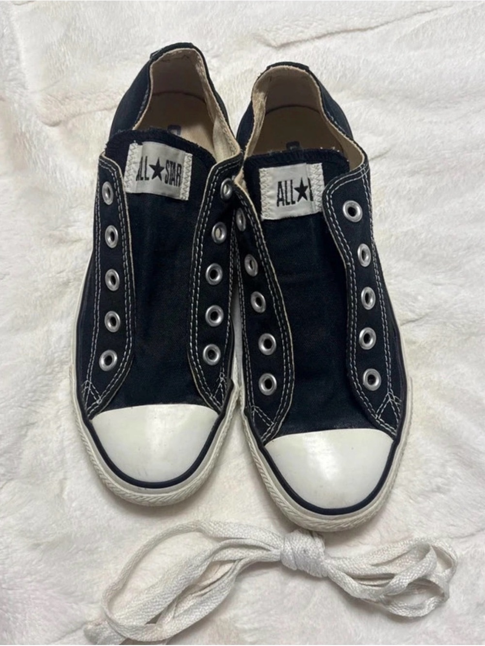 Converse Chuck Taylor All Star Low Top sneakers Size Mens 4 / Womens 6.